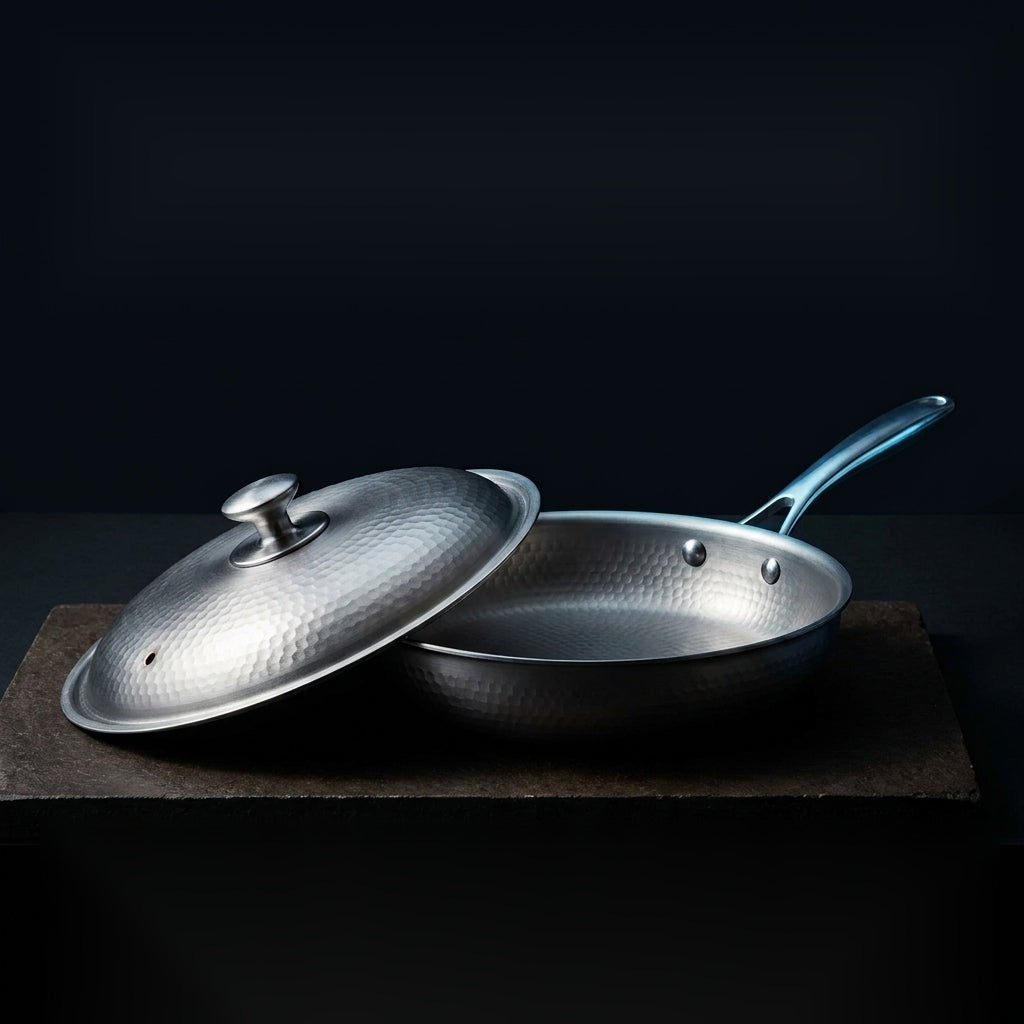 Tiefe Titanpfanne 28 cm mit Deckel